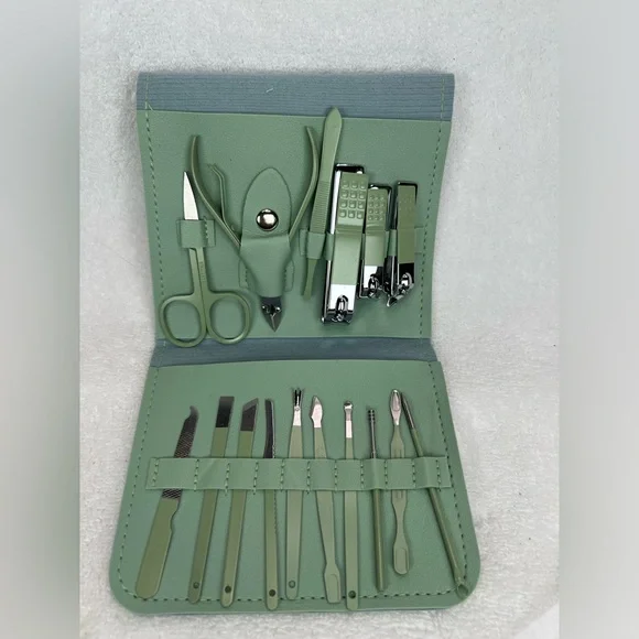 Fingernail kit, 16 pieces - Picture 3 of 5